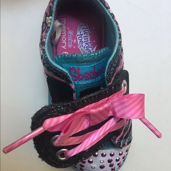 Sketchers Twinkle Toes Light Up Sneakers - Picture 7 of 7